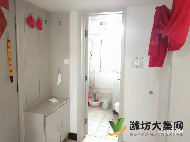 海龍路通亭街近三室單位房無公攤 可以貸款中間樓層干凈衛生