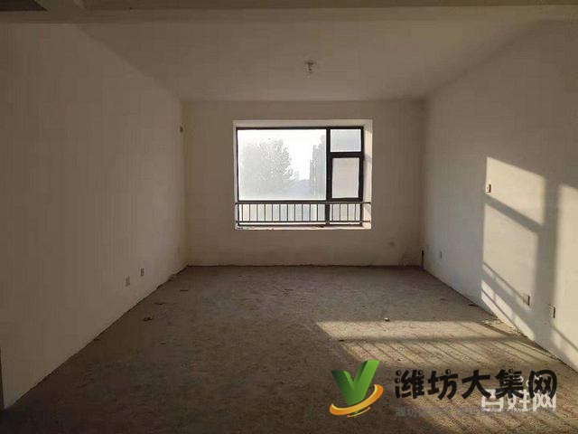 青云郡三室兩廳好房，毛培房給你更大的裝修空間，