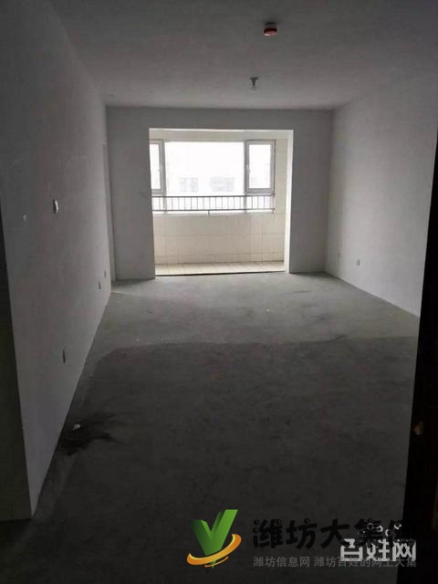 凡爾賽麗都 115平3室2廳 57萬 急售急售