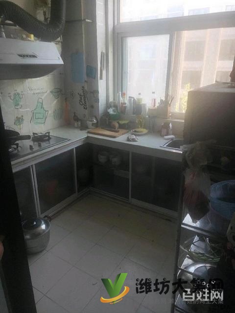 房子有證，外帶兩個(gè)超大露臺(tái)是個(gè)東山