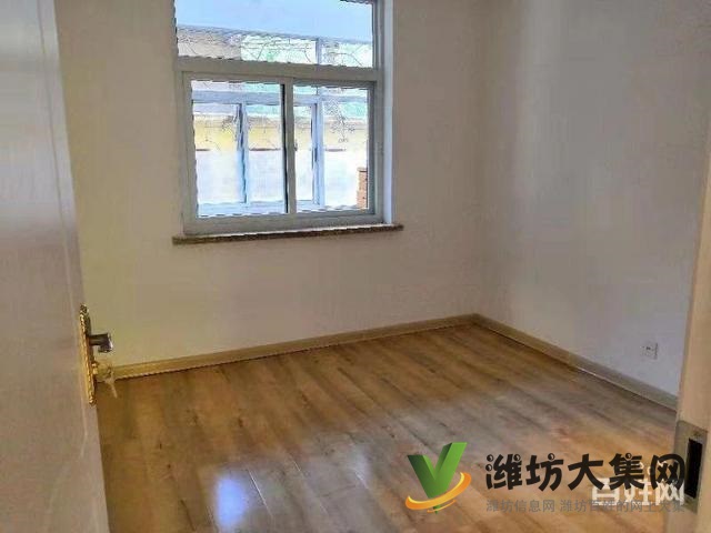 冠華小區1樓帶院南開門兩室  精裝修僅售52萬