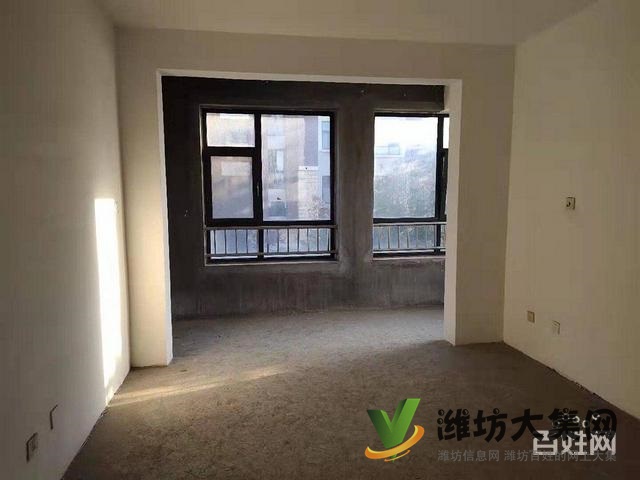 青云郡三室兩廳好房，毛培房給你更大的裝修空間，