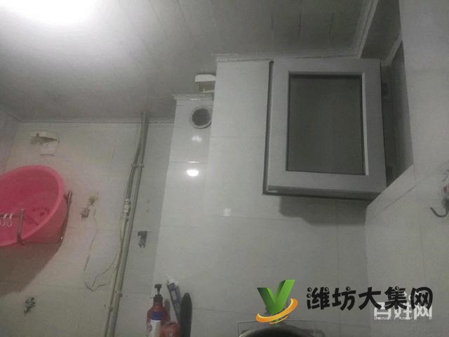 房子有證，外帶兩個(gè)超大露臺(tái)是個(gè)東山