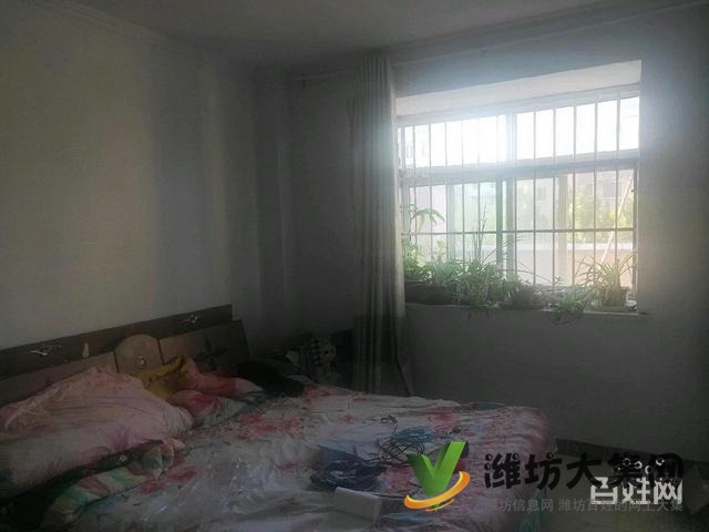 房子有證，外帶兩個(gè)超大露臺(tái)是個(gè)東山