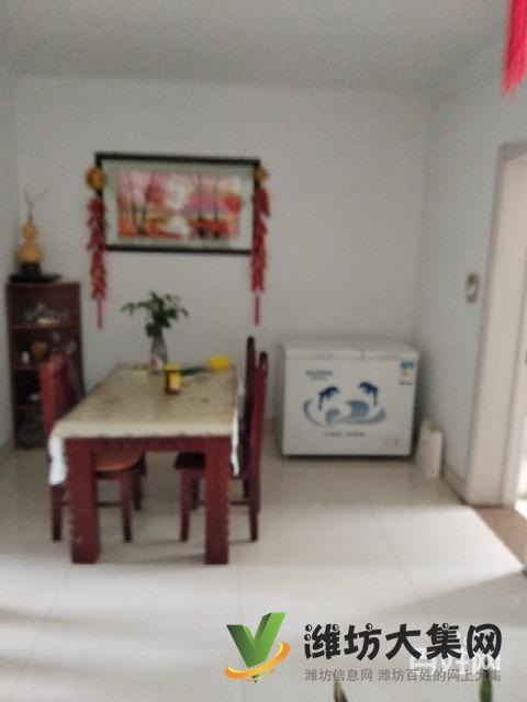 濰水藍灣三室兩廳精裝干凈手續齊全可以貸款