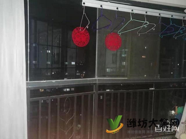 此房為結(jié)婚準(zhǔn)備，舒適三室，精裝修，現(xiàn)因換大房，找有