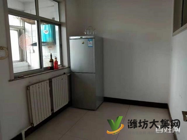 海龍路通亭街近三室單位房無公攤 可以貸款中間樓層干凈衛生