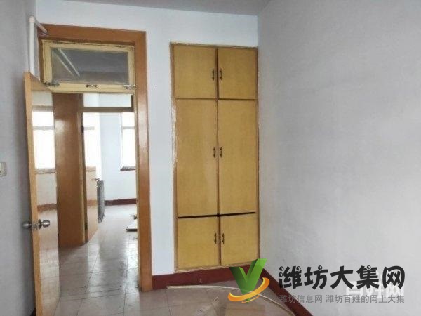 一實(shí)小學(xué)校近佳樂(lè)家 一梯一戶  精裝三室 有證無(wú)稅