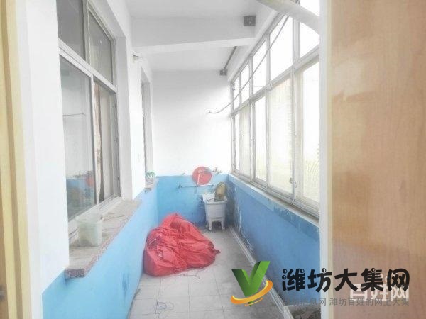 一實(shí)小學(xué)校近佳樂(lè)家 一梯一戶  精裝三室 有證無(wú)稅