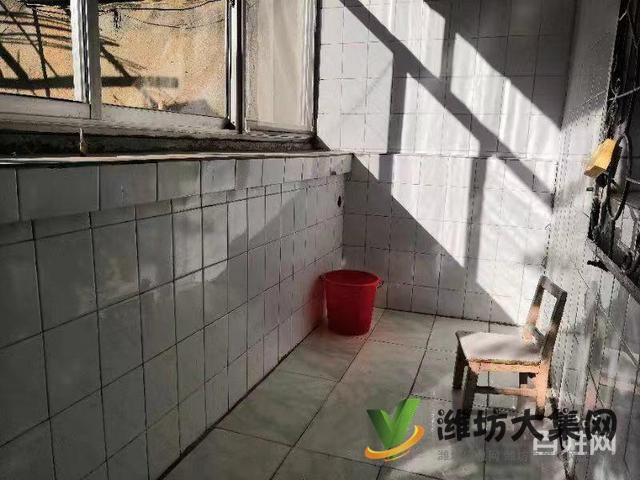 冠華小區1樓帶院南開門兩室  精裝修僅售52萬