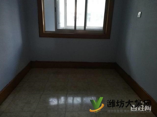 32萬購教師公寓，二樓三室朝陽，領包入住