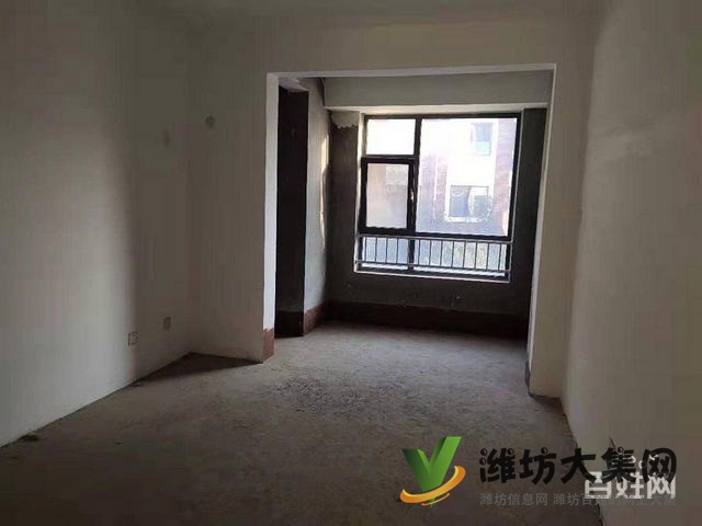 青云郡三室兩廳好房，毛培房給你更大的裝修空間，