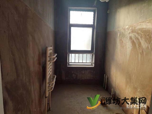 青云郡三室兩廳好房，毛培房給你更大的裝修空間，