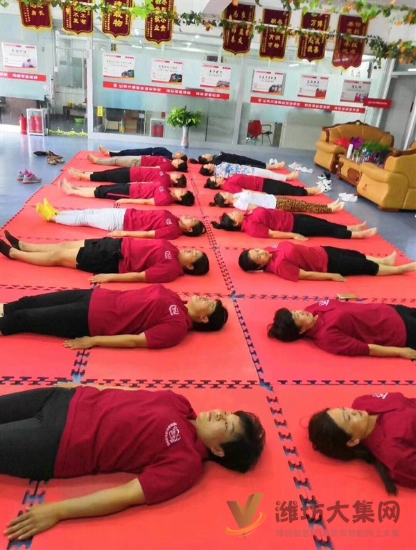 月嫂、育嬰師、催乳師