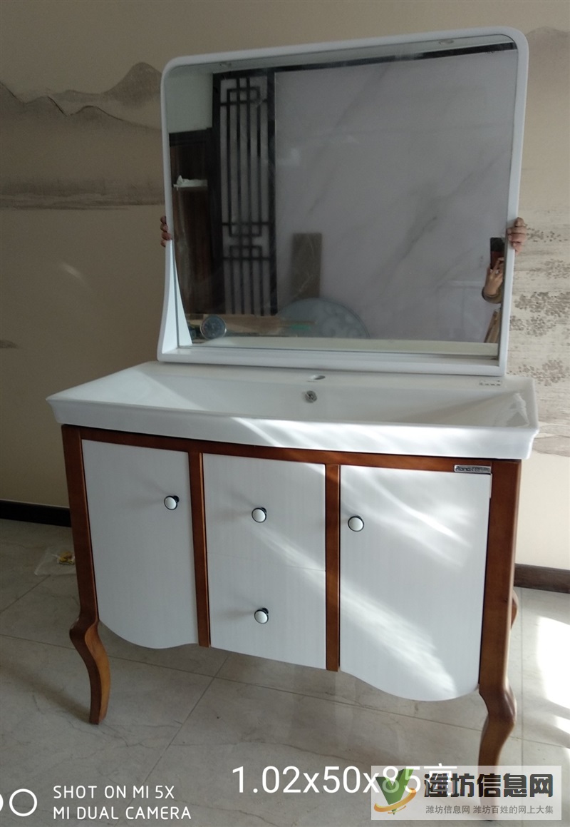 處理全新橡木套色烤漆洗手臺